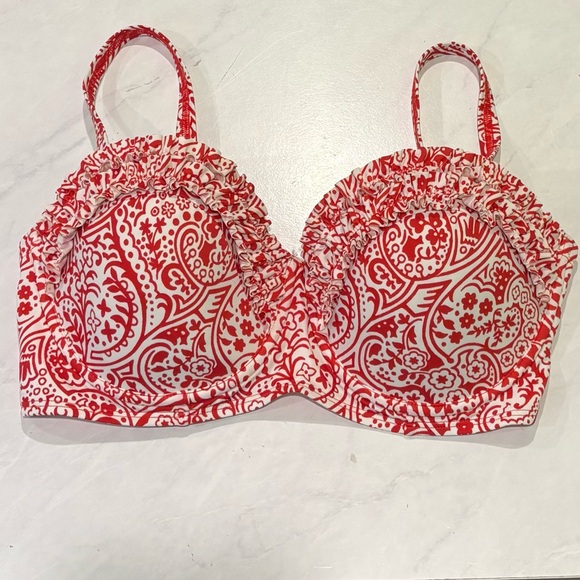 Boden Antibes Cup Size Ruffle Bikini Top Underwire Red Paisley 36D - Picture 2 of 5